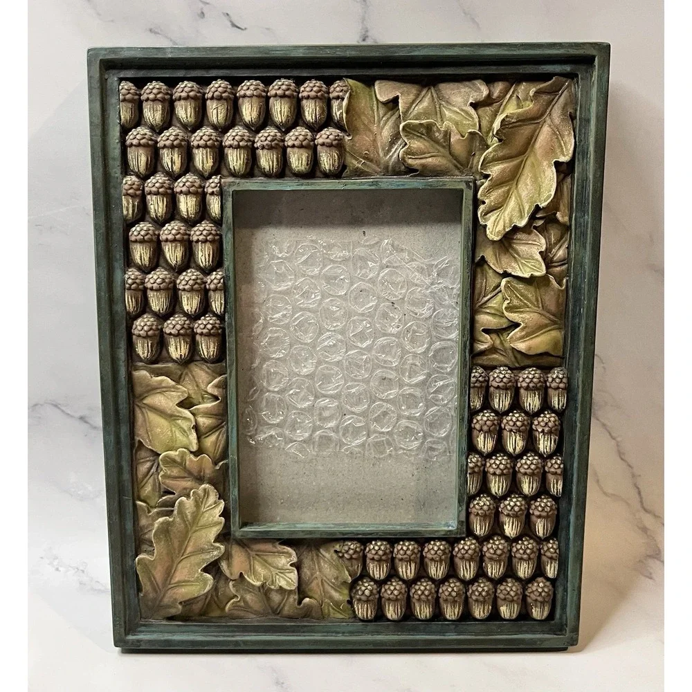 Vintage Parylite Acorn Picture Frame Holds 3.5